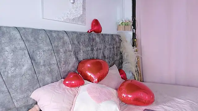 Snapshot of NanyMatrioska chatting on February 12, 2026, 7:35 pm NanyMatrioska online show from February 12, 2026, 7:35 pm