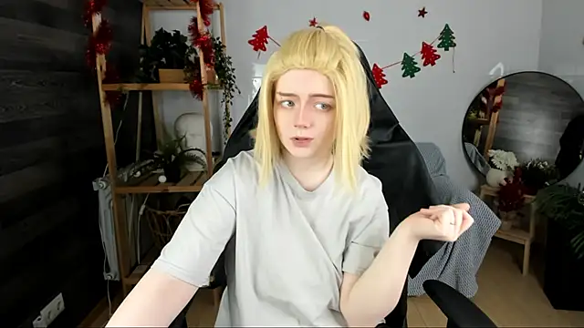 Snapshot of KellyKik chatting on December 17, 2025, 8:14 pm KellyKik online show from December 17, 2025, 8:14 pm