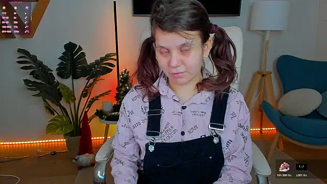 Snapshot of Ariell_Mini chatting on January 6, 2026, 1:37 pm Ariell Mini online show from January 6, 2026, 1:37 pm