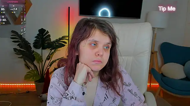 Snapshot of Ariell_Mini chatting on January 7, 2026, 6:51 am Ariell Mini online show from January 7, 2026, 6:51 am