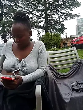 Snapshot of SweetHotPussy_99 chatting on December 18, 2025, 7:35 am SweetHotPussy 99 online show from December 18, 2025, 7:35 am