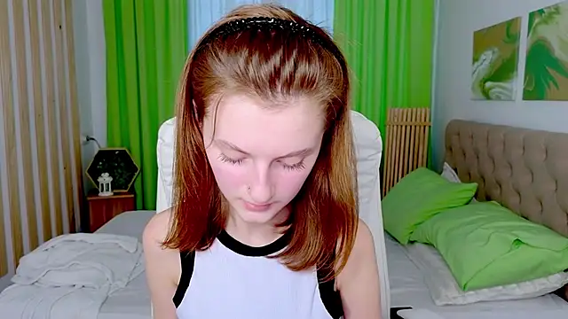 Snapshot of Miss_Alisa_ chatting on February 1, 2026, 2:15 pm Miss Alisa online show from February 1, 2026, 2:15 pm