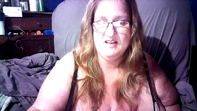 Snapshot of jade-belle chatting on June 1, 2026, 6:13 am jade-belle online show from June 1, 2026, 6:13 am