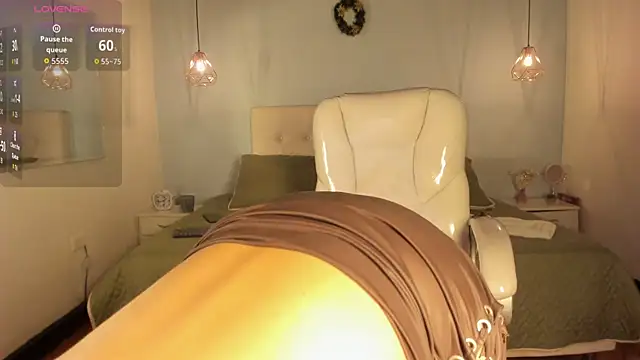 Lucy river  online show from January 7, 2026, 2:27 am