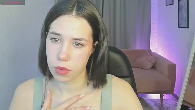 Snapshot of Nicoll_Cherry chatting on February 19, 2026, 5:48 am Nicoll Cherry online show from February 19, 2026, 5:48 am