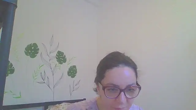 Snapshot of anngelle chatting on December 23, 2025, 9:41 am anngelle online show from December 23, 2025, 9:41 am