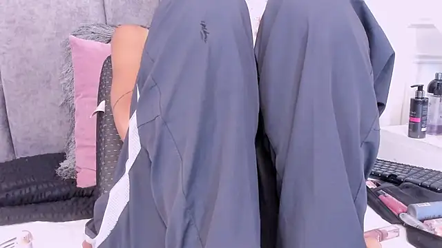 Scarlett Sk online show from April 10, 2026, 8:27 pm