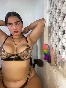 Mia em online show from March 11, 2026, 6:35 pm