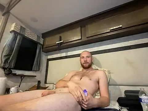 SparkledExtern online show from February 9, 2026, 8:07 pm