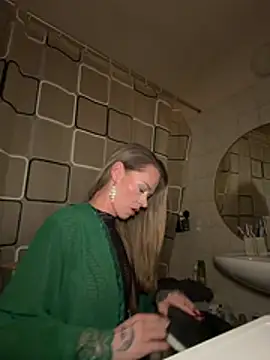 vinique99 online show from February 3, 2026, 3:28 pm