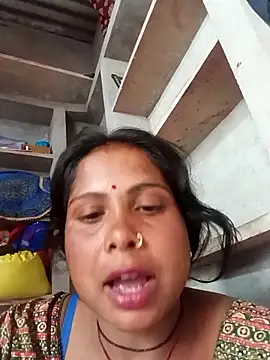 Snapshot of Shreya_pandit chatting on April 14, 2026, 8:19 am Shreya pandit online show from April 14, 2026, 8:19 am