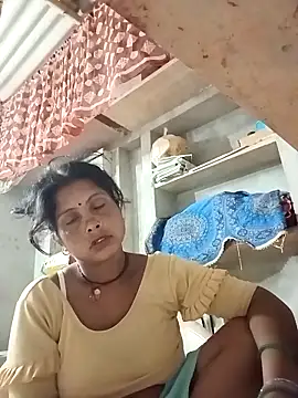 Snapshot of Shreya_pandit chatting on May 9, 2026, 11:52 pm Shreya pandit online show from May 9, 2026, 11:52 pm
