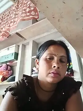 Snapshot of Shreya_pandit chatting on May 24, 2026, 11:10 am Shreya pandit online show from May 24, 2026, 11:10 am