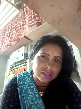 Snapshot of Shreya_pandit chatting on May 3, 2026, 1:04 pm Shreya pandit online show from May 3, 2026, 1:04 pm
