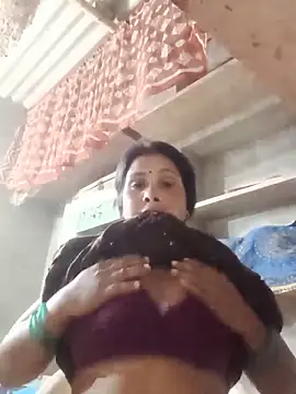 Snapshot of Shreya_pandit chatting on May 27, 2026, 5:20 pm Shreya pandit online show from May 27, 2026, 5:20 pm