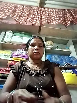 Snapshot of Shreya_pandit chatting on April 18, 2026, 7:07 pm Shreya pandit online show from April 18, 2026, 7:07 pm