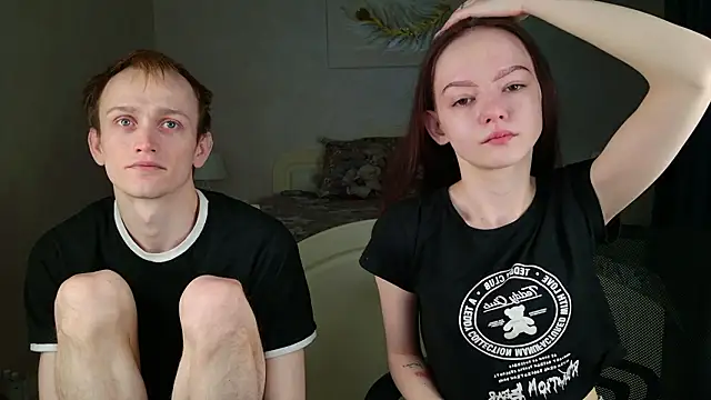 WeksaMur online show from February 13, 2026, 8:42 pm