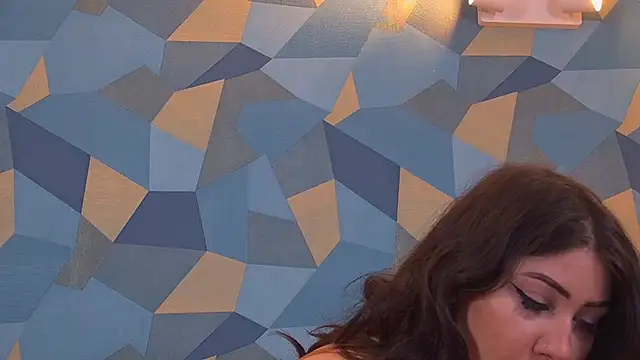 Snapshot of Valentina_Oliver chatting on January 16, 2026, 5:33 am Valentina Oliver online show from January 16, 2026, 5:33 am