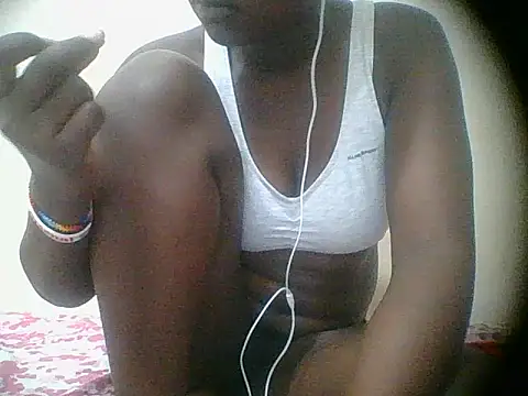 Snapshot of Modeeey6 chatting on January 6, 2026, 8:24 pm Modeeey6 online show from January 6, 2026, 8:24 pm