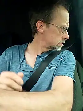 Snapshot of Quebec46 chatting on May 2, 2026, 1:05 pm Quebec46 online show from May 2, 2026, 1:05 pm