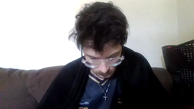 Snapshot of atreus69big chatting on May 6, 2026, 1:15 pm atreus69big online show from May 6, 2026, 1:15 pm