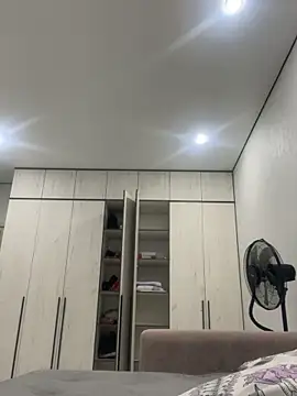 Snapshot of Sarah2127 chatting on March 18, 2026, 1:02 pm Sarah2127 online show from March 18, 2026, 1:02 pm