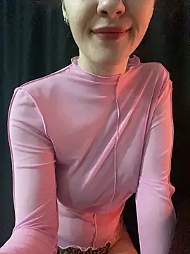 shrie beverly0000 online show from December 19, 2025, 10:23 pm