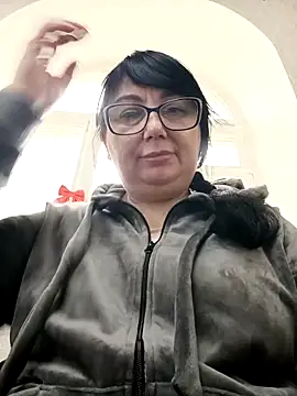 MariSwan222 online show from May 14, 2026, 7:16 am