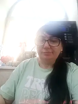 Snapshot of MariSwan222 chatting on June 6, 2026, 9:25 am MariSwan222 online show from June 6, 2026, 9:25 am
