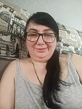 MariSwan222 online show from April 11, 2026, 1:04 pm