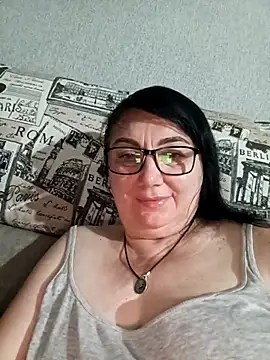 Snapshot of MariSwan222 chatting on July 7, 2026, 8:56 pm MariSwan222 online show from July 7, 2026, 8:56 pm