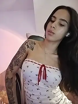 Snapshot of Summer_09 chatting on July 6, 2026, 2:40 am Summer 09 online show from July 6, 2026, 2:40 am