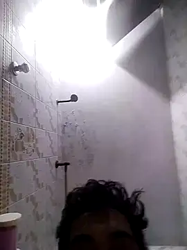 Snapshot of Santoboyyy chatting on January 12, 2026, 6:15 pm Santoboyyy online show from January 12, 2026, 6:15 pm