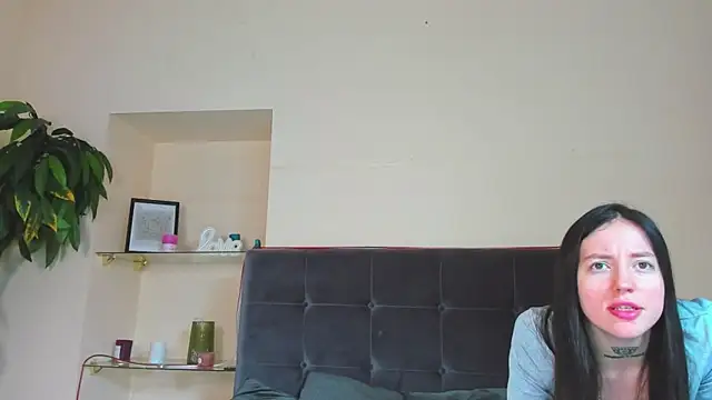 AdrianaCult online show from March 29, 2026, 4:36 am