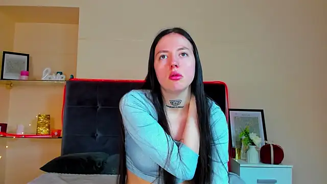 AdrianaCult online show from March 20, 2026, 1:45 pm