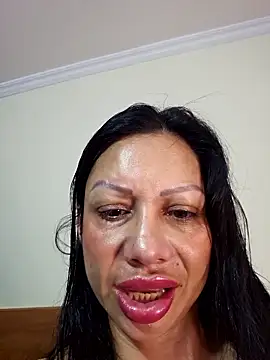 Snapshot of Grace_Velvet chatting on April 1, 2026, 9:43 am Grace Velvet online show from April 1, 2026, 9:43 am