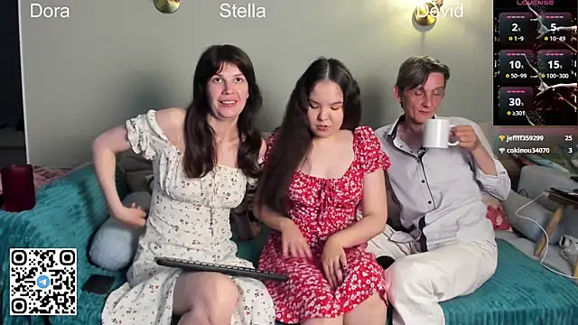 Snapshot of WeliosCouple chatting on June 20, 2026, 7:13 am WeliosCouple online show from June 20, 2026, 7:13 am