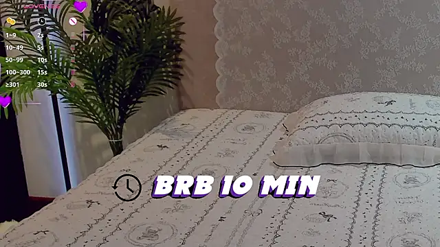 Snapshot of HelenHarmony chatting on February 17, 2026, 5:54 pm HelenHarmony online show from February 17, 2026, 5:54 pm