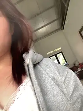 Babi-AzE online show from December 18, 2025, 6:40 am