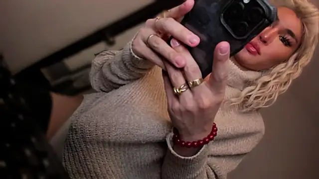 mxshemale ladyboy online show from November 12, 2025, 1:54 am