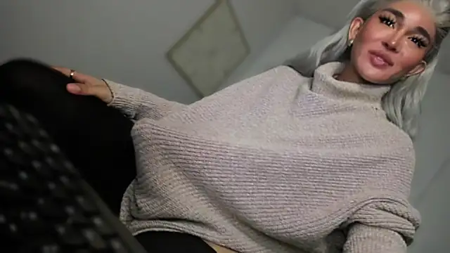 mxshemale ladyboy online show from March 1, 2026, 3:56 pm