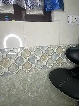 Snapshot of Oh_Priya chatting on February 2, 2026, 5:23 pm Oh Priya online show from February 2, 2026, 5:23 pm