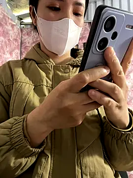 Sisilaydy 01 online show from December 17, 2025, 4:17 am