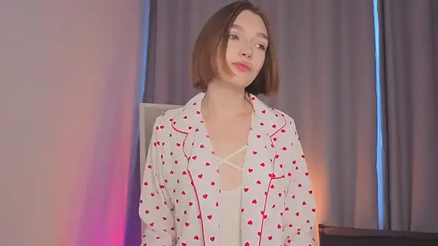 Leyla crsh online show from January 11, 2026, 5:03 am