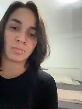 MiaMorenoo online show from January 14, 2026, 5:27 pm