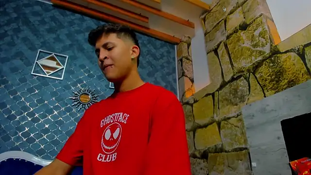 Snapshot of Ethan_Waalker chatting on December 21, 2025, 4:03 am Ethan Waalker online show from December 21, 2025, 4:03 am