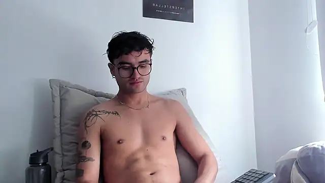 charlie dicker online show from December 18, 2025, 3:49 pm