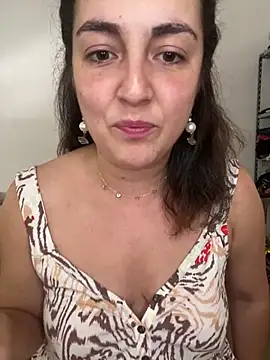 Snapshot of sweetrosedance chatting on February 6, 2026, 7:21 pm sweetrosedance online show from February 6, 2026, 7:21 pm