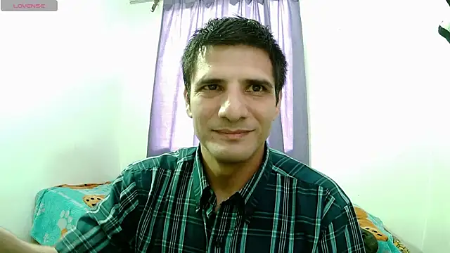 Adam Arango online show from December 18, 2025, 7:29 pm