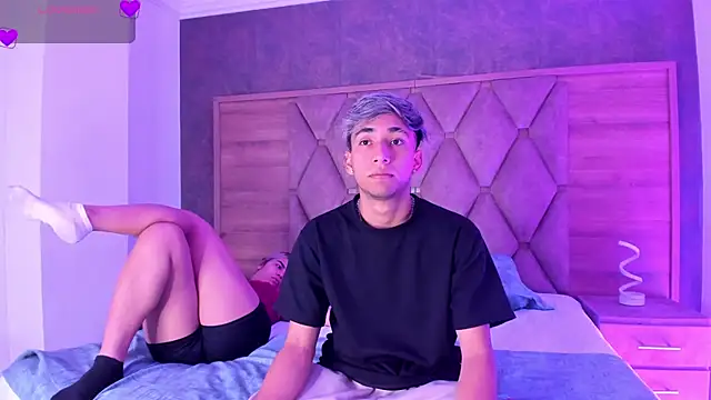 kimberlyAndOstin online show from January 6, 2026, 12:31 pm